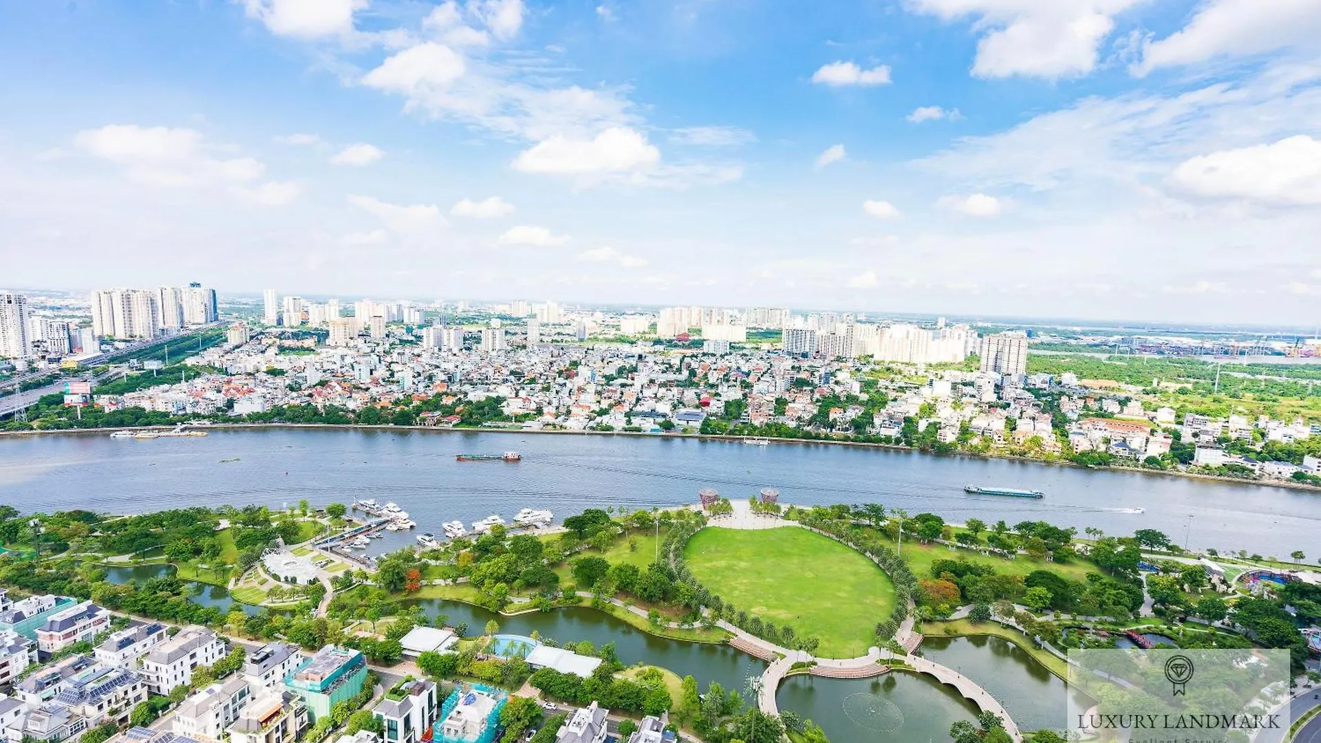 **** Aparthotel The Signature Landmark 81 - Vinhomes Central Binh Thanh Ho Chi Minh City Vietnam