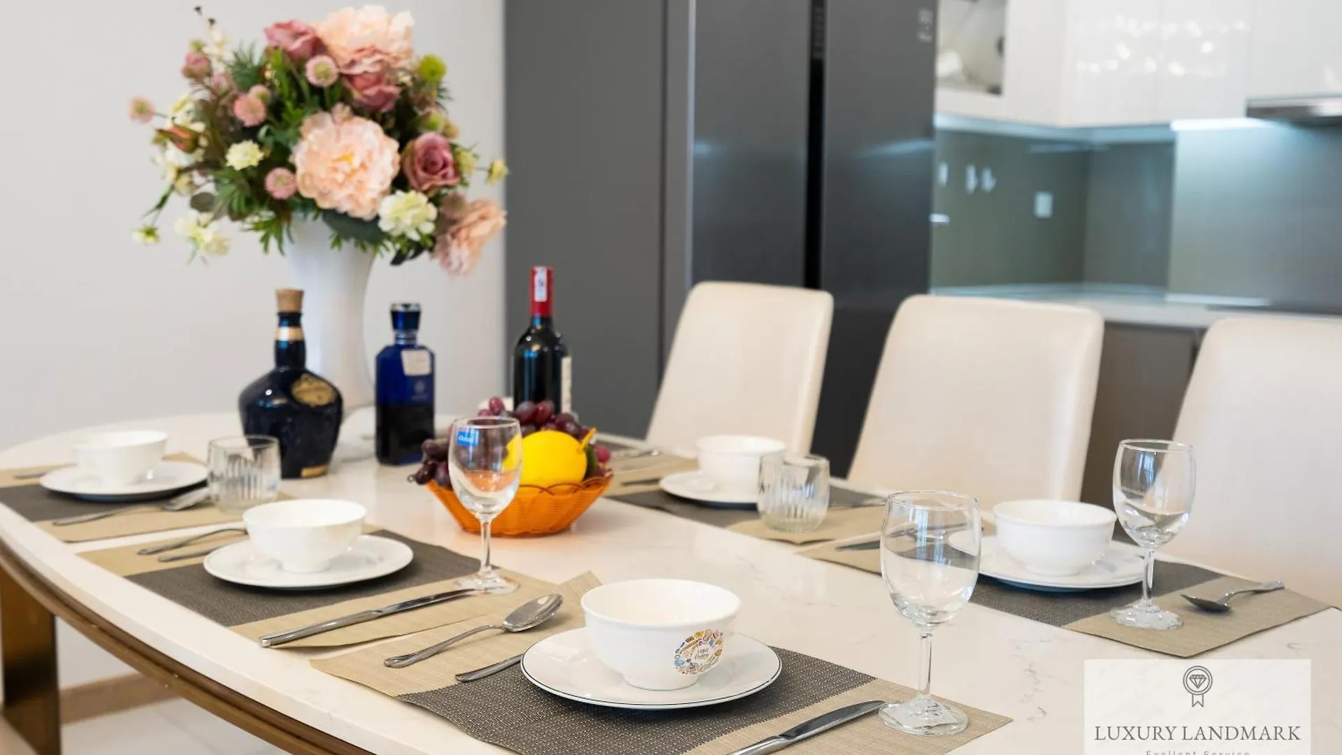 The Signature Landmark 81 - Vinhomes Central Binh Thanh Ho Chi Minh City 4*,  Vietnam