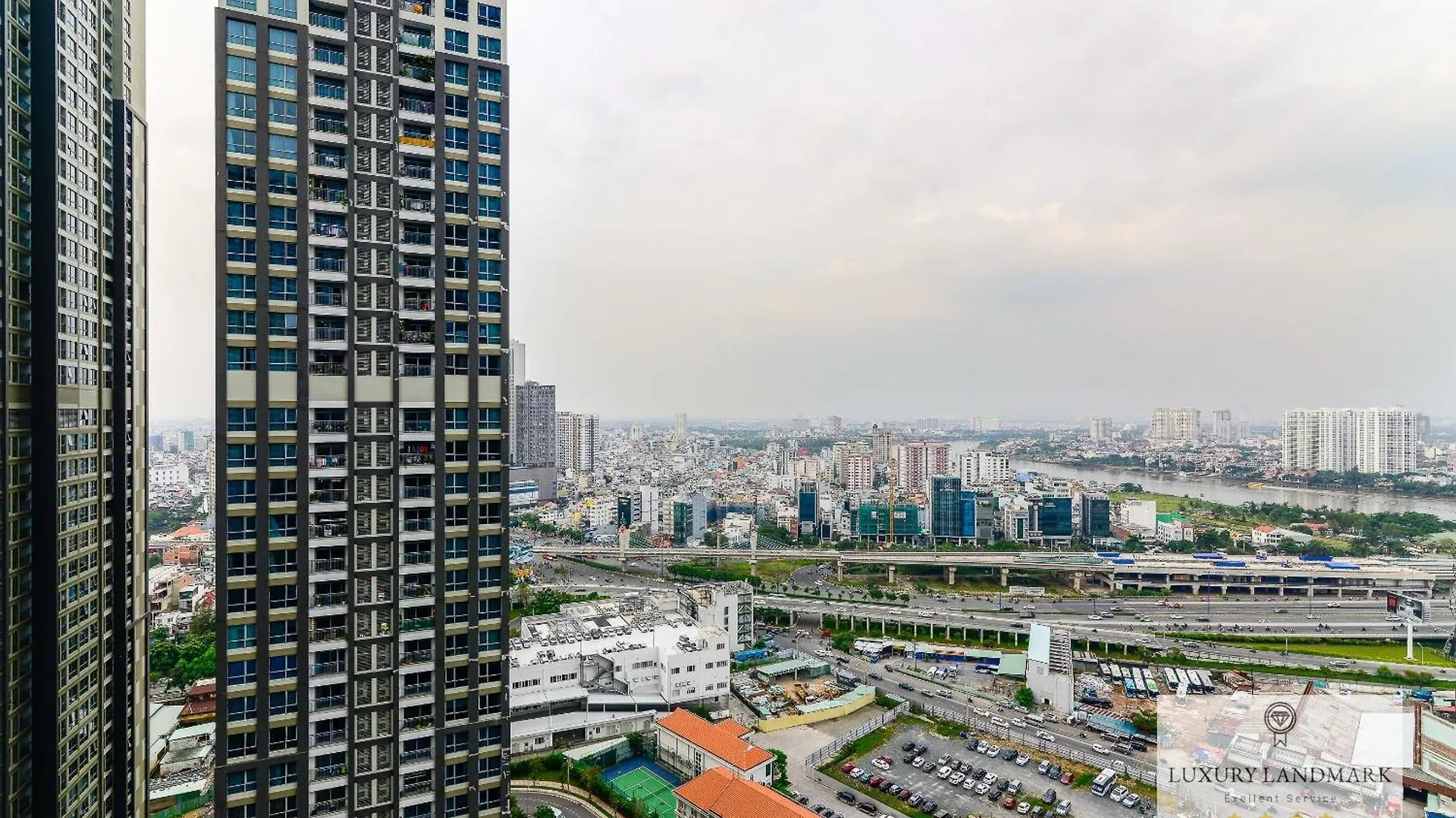 The Signature Landmark 81 - Vinhomes Central Binh Thanh Ho Chi Minh City Aparthotel