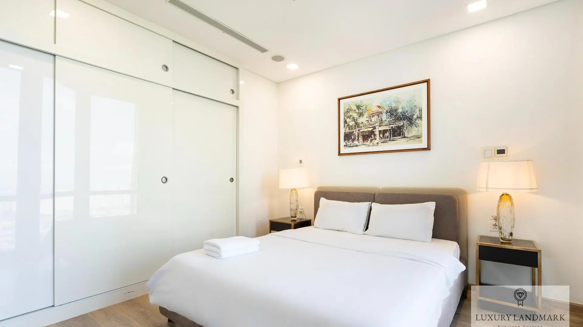 Aparthotel The Signature Landmark 81 - Vinhomes Central Binh Thanh Ho Chi Minh City