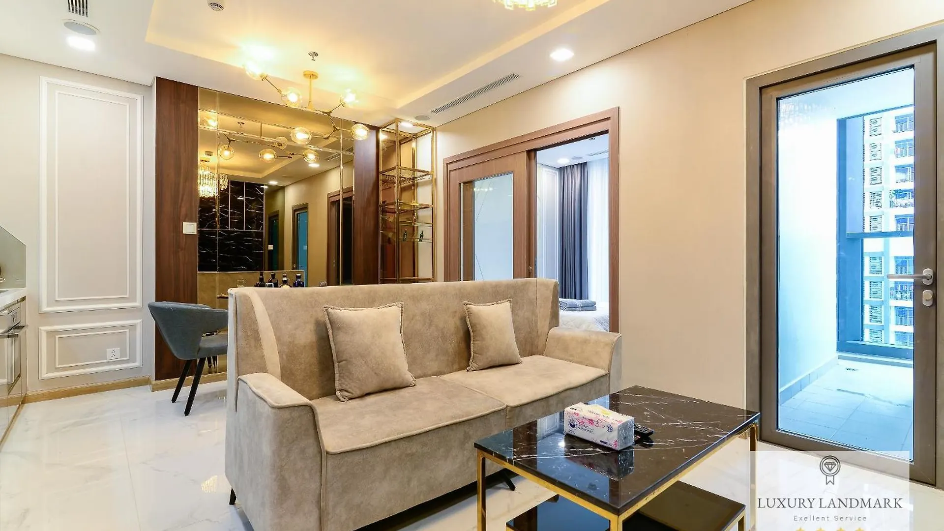 Aparthotel The Signature Landmark 81 - Vinhomes Central Binh Thanh Ho Chi Minh City