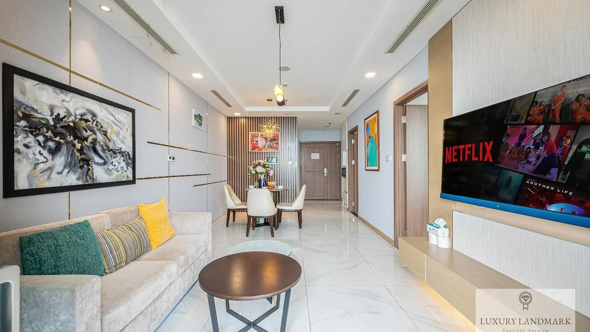 Aparthotel The Signature Landmark 81 - Vinhomes Central Binh Thanh Ho Chi Minh City