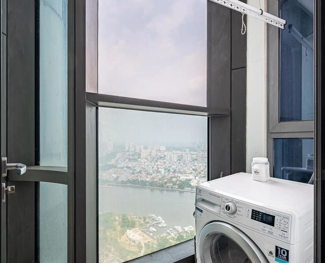 Aparthotel The Signature Landmark 81 - Vinhomes Central Binh Thanh Ho Chi Minh City