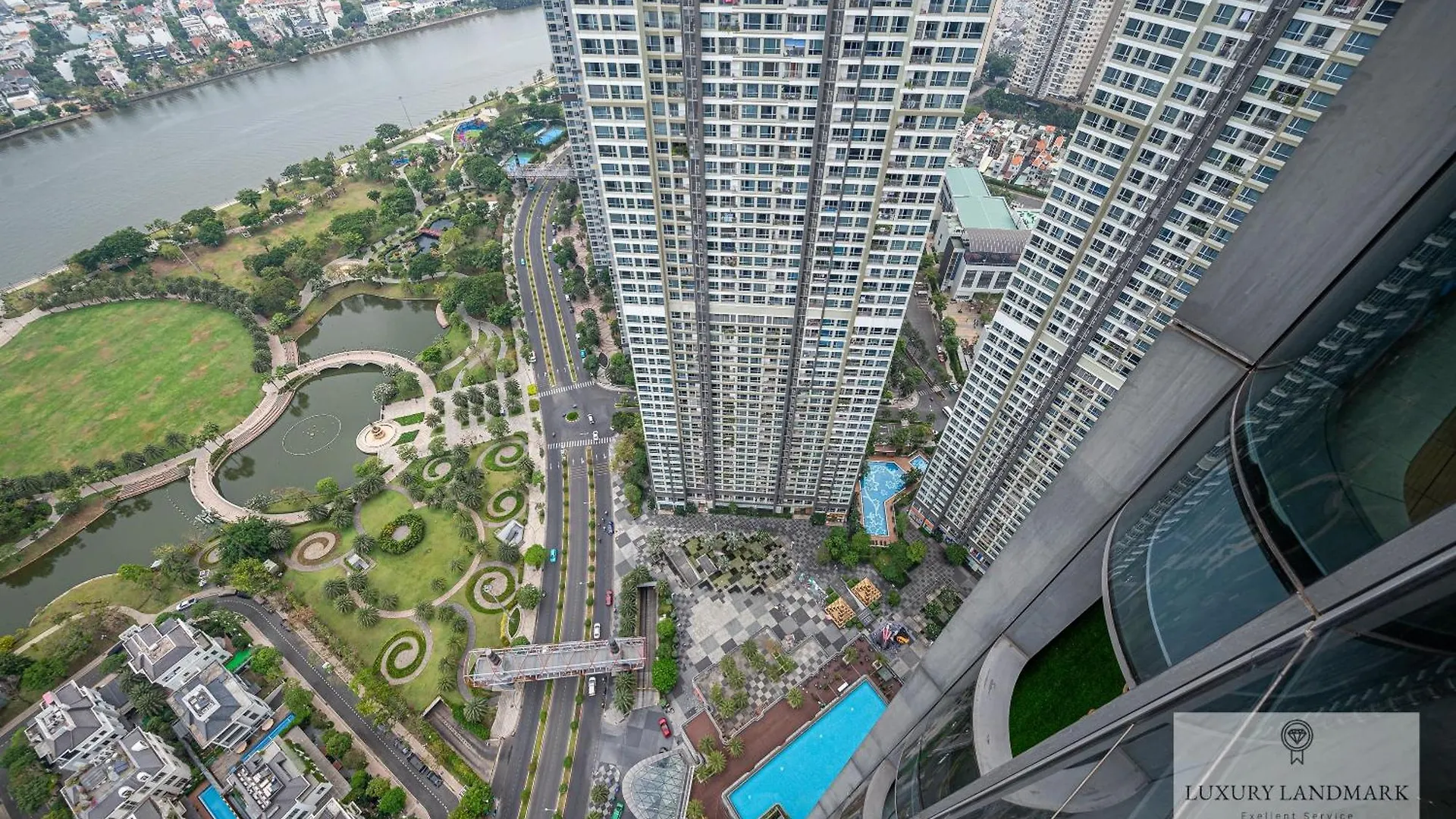 The Signature Landmark 81 - Vinhomes Central Binh Thanh Ho Chi Minh City 4*,  Vietnam